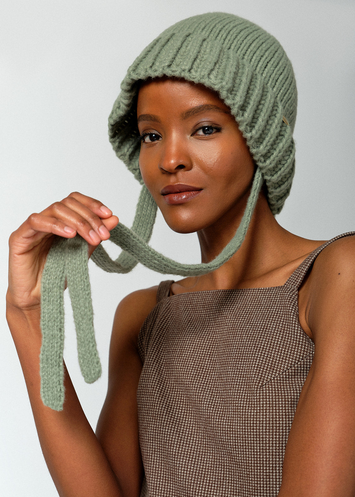 Cadence Knit Hat in Beige – SIKOSI ASALI