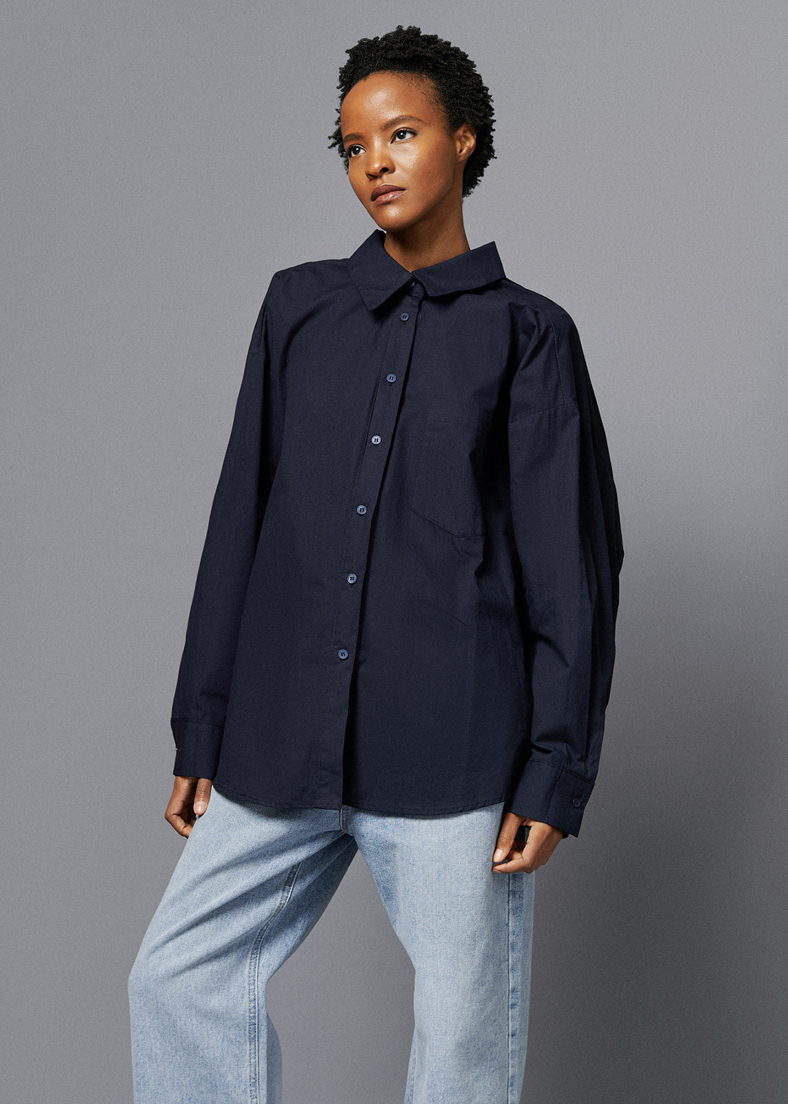 baggy collar shirt